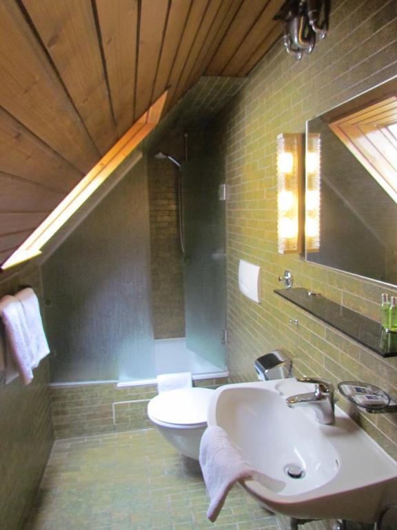 Hotel Gasthaus Zum Kreuz Freiburg im Breisgau Pokoj fotografie